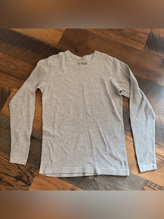 Magellan Outdoors Other - Magellan Outdoors Light Gray Waffle Crew Neck Long Sleeve